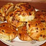 Булочки с молодой капустой