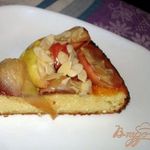 Творожная запеканка с яблоком и миндалем