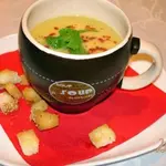 Суп из кабачков с гренками