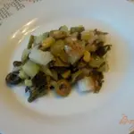 Салат с подкопченным палтусом и морской капустой
