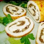 Рулет мясной с грибами, сыром и каперсами