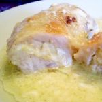 Крылышки фаршированные сыром и яйцом