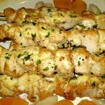 Куриные шашлычки под сыром