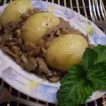 Отварной картофель с вешенкой и луком