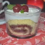 Десерт с вишней