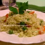 Булгур с морковью и зеленым горошком