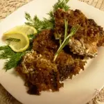 Оленина со сливками под хлебной крошкой
