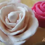 Бутоны роз из мастики