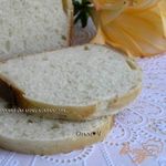 Хлеб с сыром фета