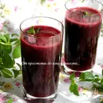 Морс из черной смородины с мятой и коричневым сахаром