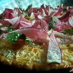 Закусочный тарт с маринованным луком