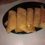 Тортилья с сыром халуми