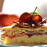 Яблочный миндальный швейцарский кекс