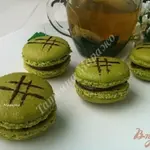 Шоколадные макарон с мятной серединкой