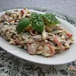Салат с крабовыми палочками и грибами