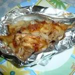 Хек запеченный с луком и сыром