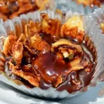Сладкий десерт с беконом и шоколадом