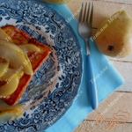 Тосты с карамелизированными грушами и шоколадом