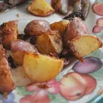 Жареный золотой картофель