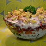 Салат слоеный с черносливом