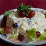 Салат с тунцом и виноградом