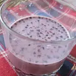Молоко с ежевикой