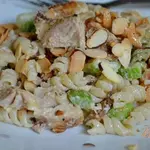 Салат куриный с миндалем