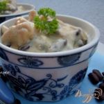 Куриные полоски с красной фасолью в сливочном соусе