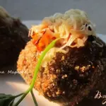 Мясные гнезда (или духовые котлетки с начинкой)