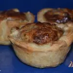 Слоеные корзиночки с творожно-ореховой начинкой