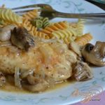Куриные грудки с вином Марсала и грибами