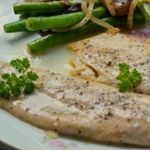 Форель с апельсиново-розмариновым соусом