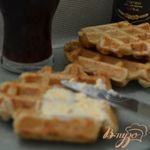Цельнозерновые вафли с творогом и сыром