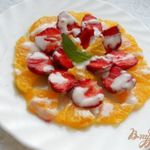 Салат из клубники и апельсинов