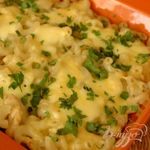 Гратен с куриным филе, вермишелью и сыром