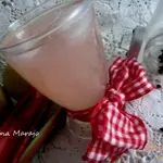Компот из ревеня, яблок и гвоздики