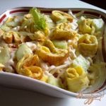 Салат из курицы с омлетом