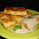 Блины с картофелем и селедочным соусом