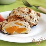 Рулетики куриные с персиком