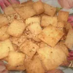 Сырные крекеры