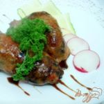 Куриные лапки фаршированные грибами.