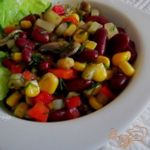 Овощной салат с жаренными грибами