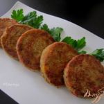Биточки из баклажана и гороха нут