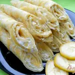 Блины на кефире с творожно-банановой начинкой