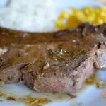 Корейка говяжья с хреновой корочкой