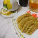 Сырники с жареными бананами в кунжуте