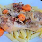 Куриные ножки в красном вине