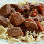 Говядина тушенная по-турецки