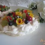 Меренги с фруктами