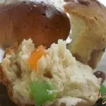 Булка с цукатами